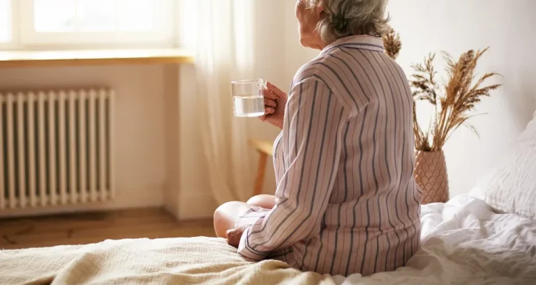 BAGAIMANA MENOPAUSE MENINGKATKAN RESIKO JANTUNG